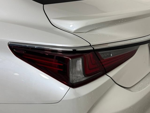 Used 2021 Lexus ES 350 w/ Premium Package FWD image 11