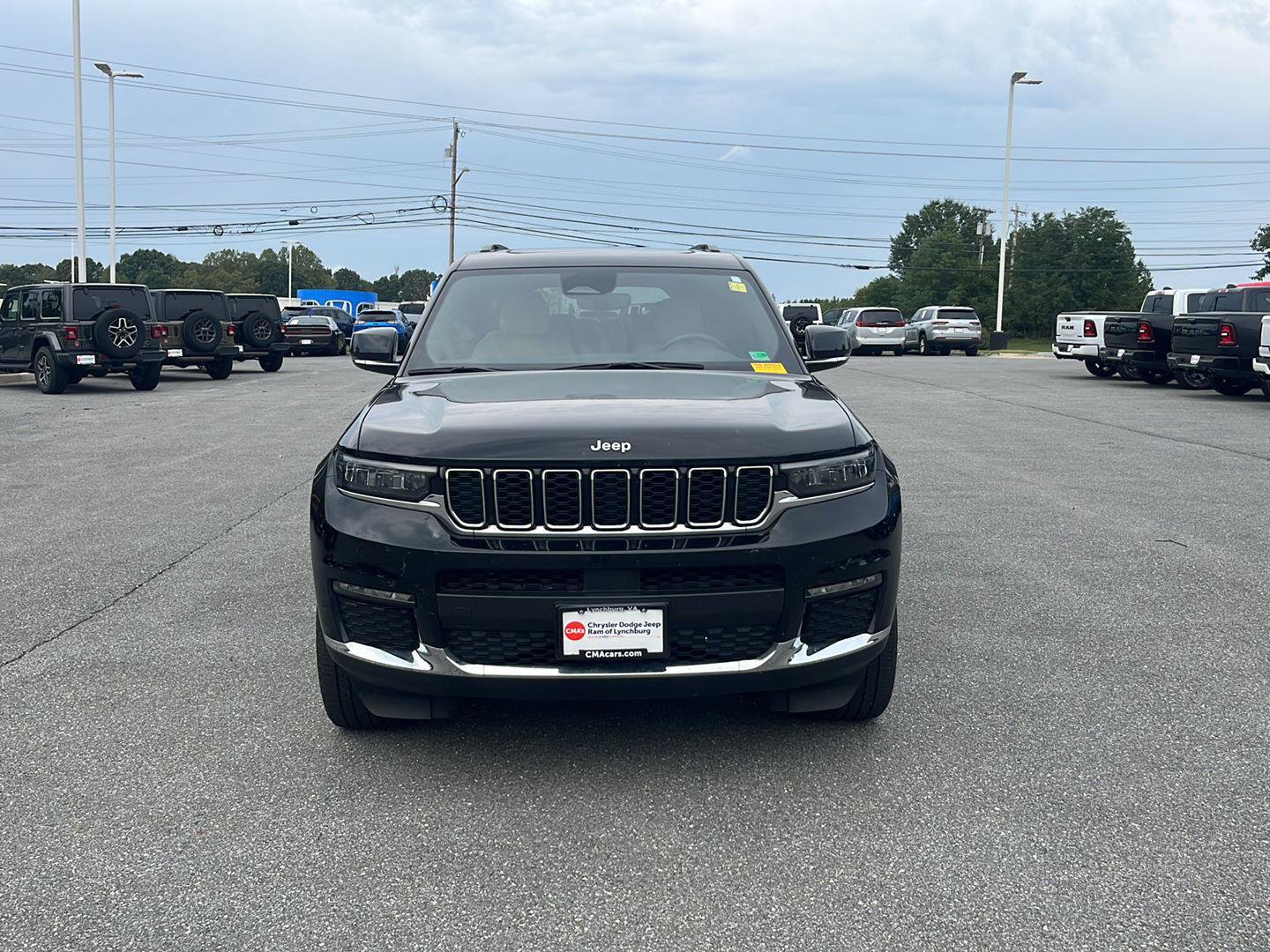 Used 2024 Jeep Grand Cherokee L Limited w/ Trailer Tow Package AWD/4WD image 1