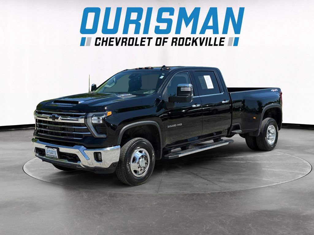Used 2024 Chevrolet Silverado 3500 LTZ w/ LTZ Convenience Package AWD/4WD image 2