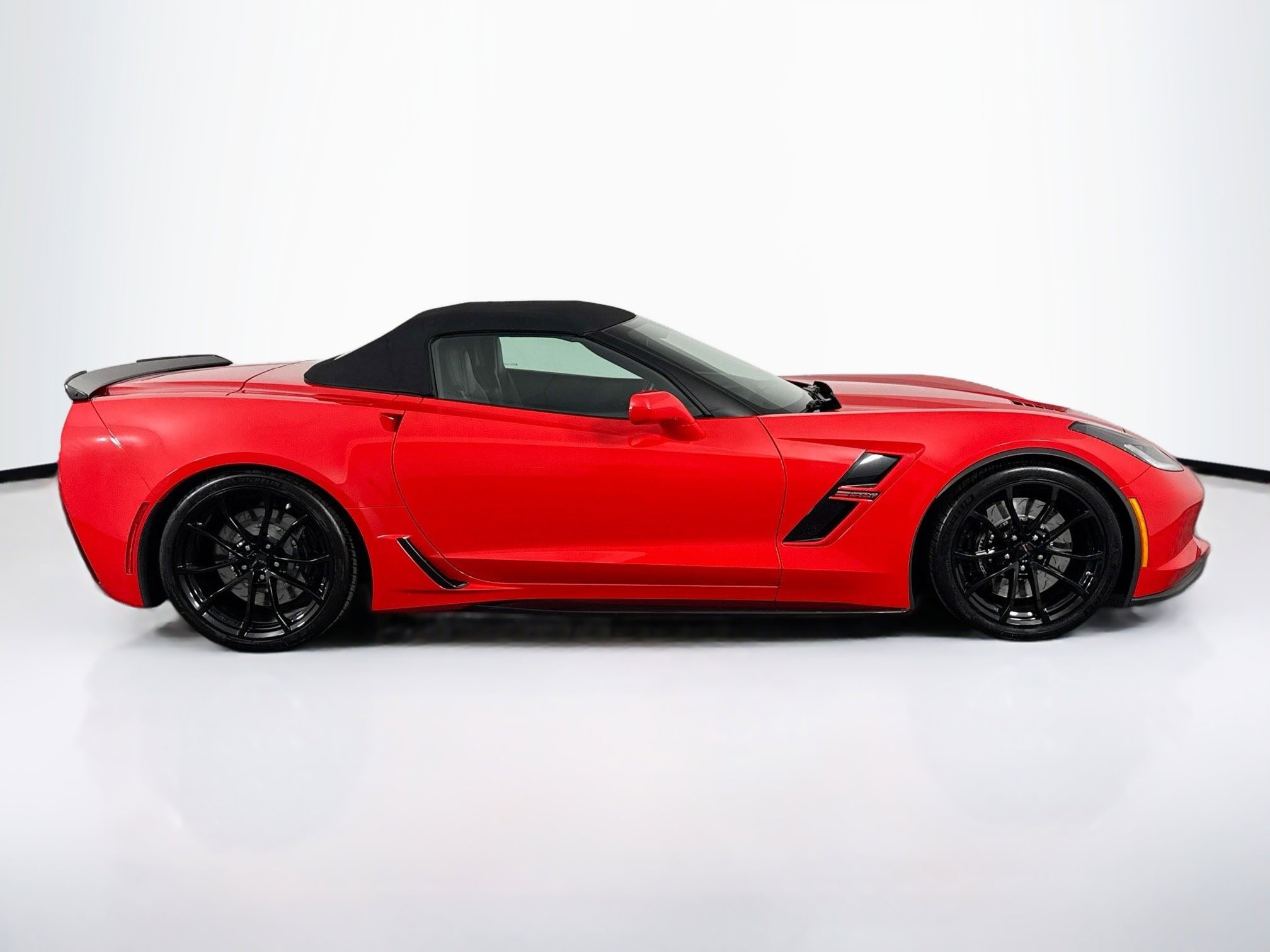 Used 2017 Chevrolet Corvette Grand Sport w/ Battery Protection Package RWD image 12