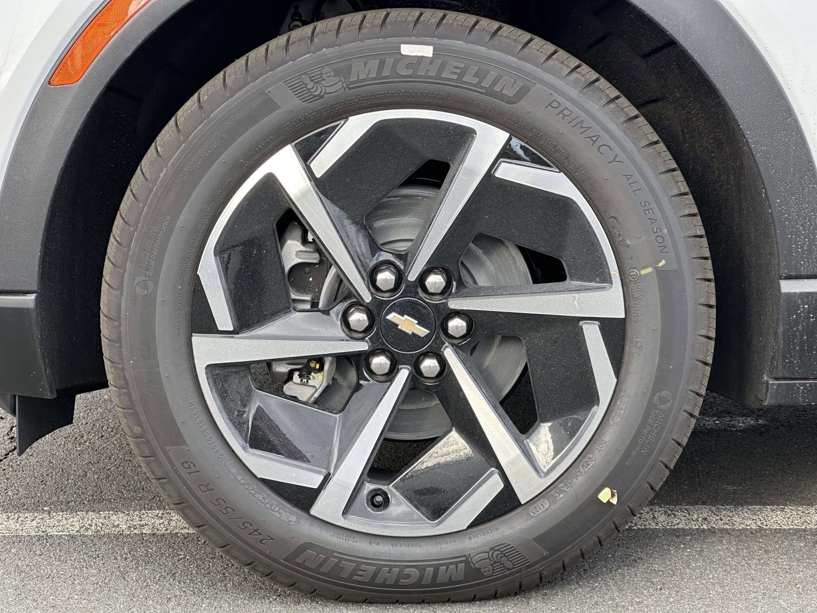 New 2026 Chevrolet Equinox EV LT image 7