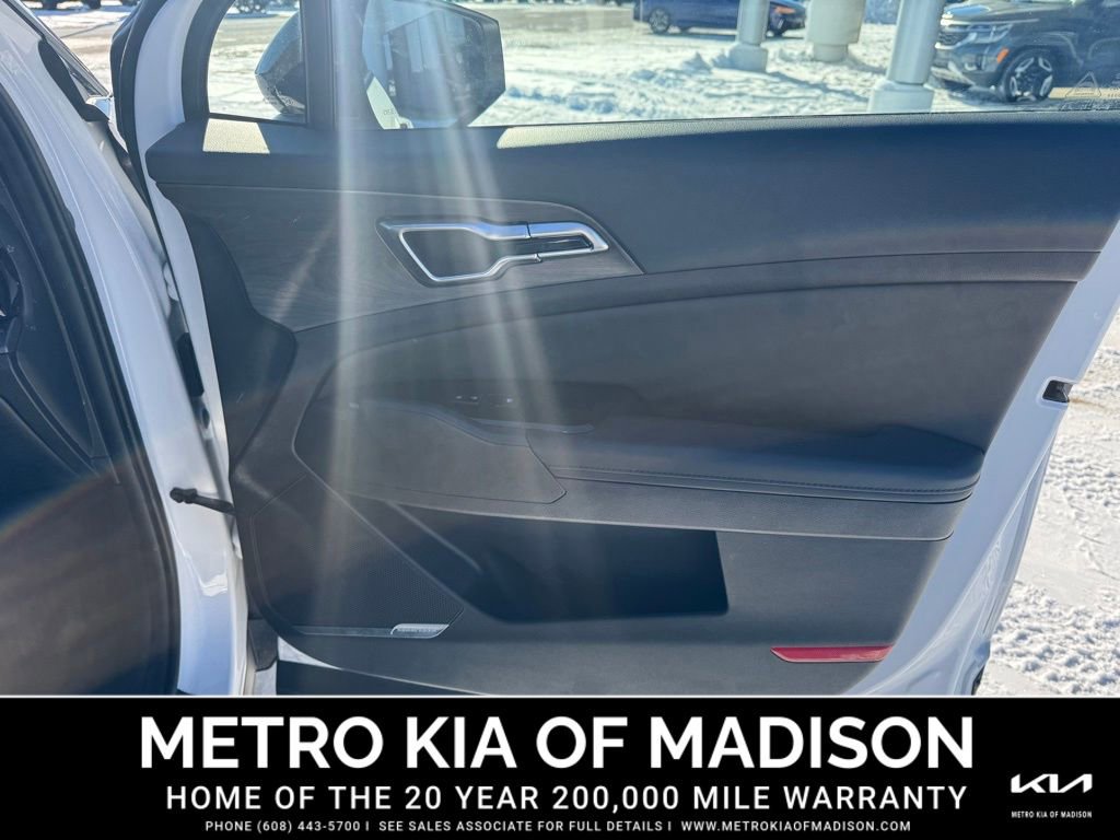 Used 2025 Kia Sportage X-Pro Prestige image 36