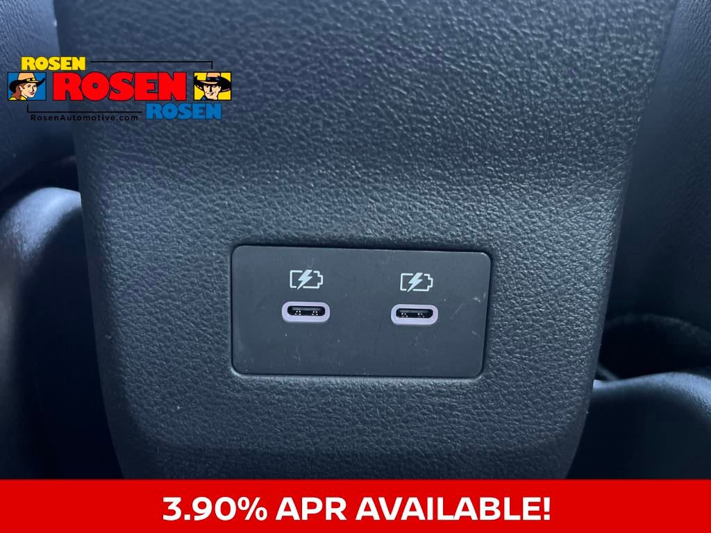 New 2025 Nissan Kicks SR image 31