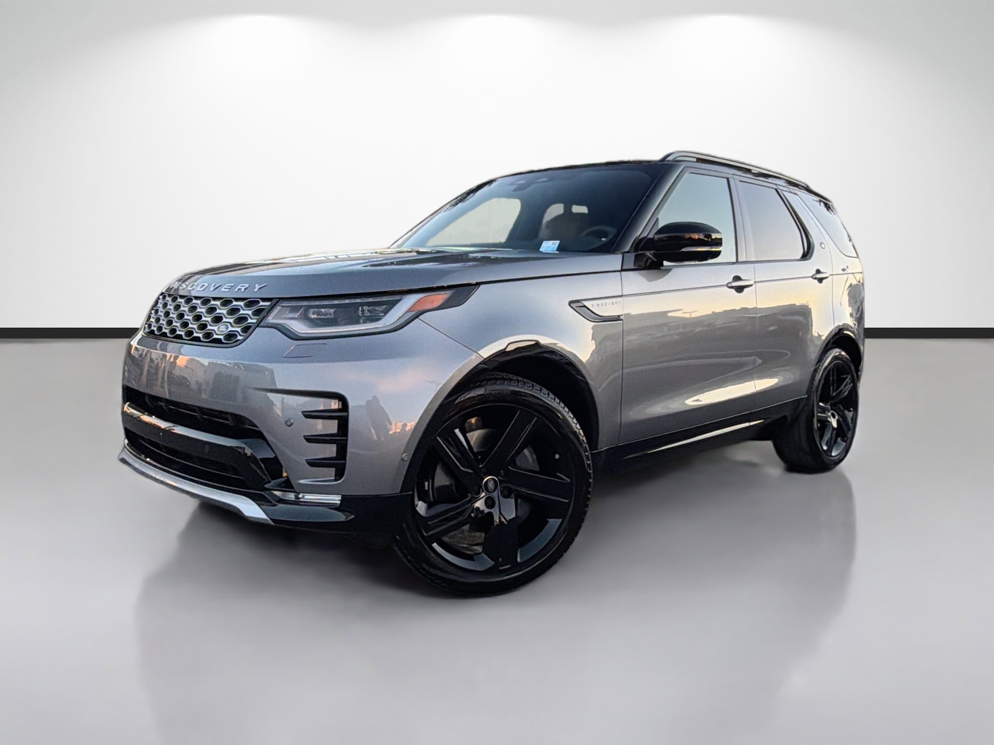 New 2026 Land Rover Discovery Limited Edition image 1