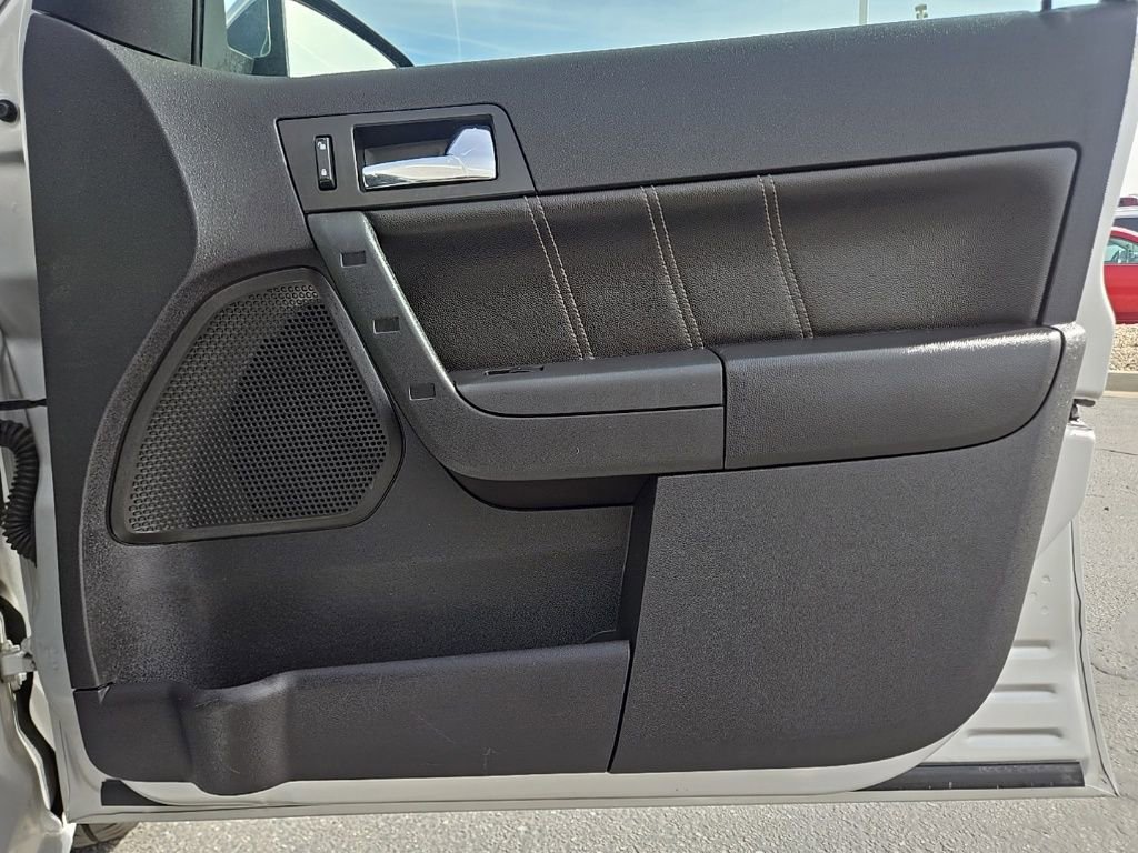 Used 2009 Ford Focus SEL image 35