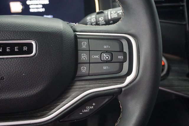 Used 2023 Jeep Wagoneer Series II image 27