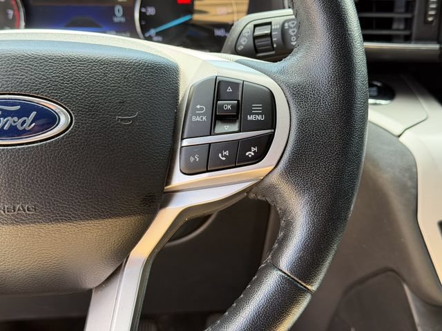 Used 2022 Ford Explorer XLT w/ Equipment Group 202A RWD image 11