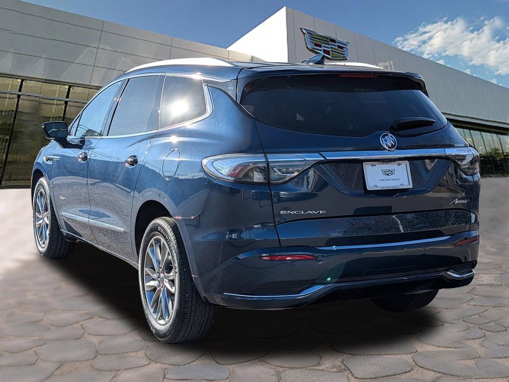 Used 2024 Buick Enclave Avenir image 4