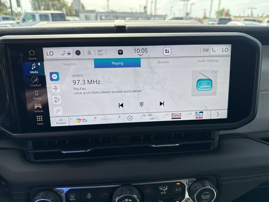 Certified 2025 Jeep Wrangler Unlimited Sahara w/ Safety Group image 23