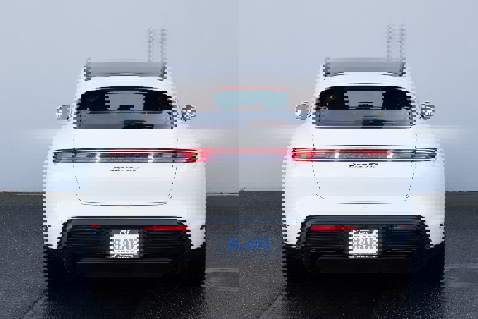 Used 2024 Porsche Taycan GTS image 24