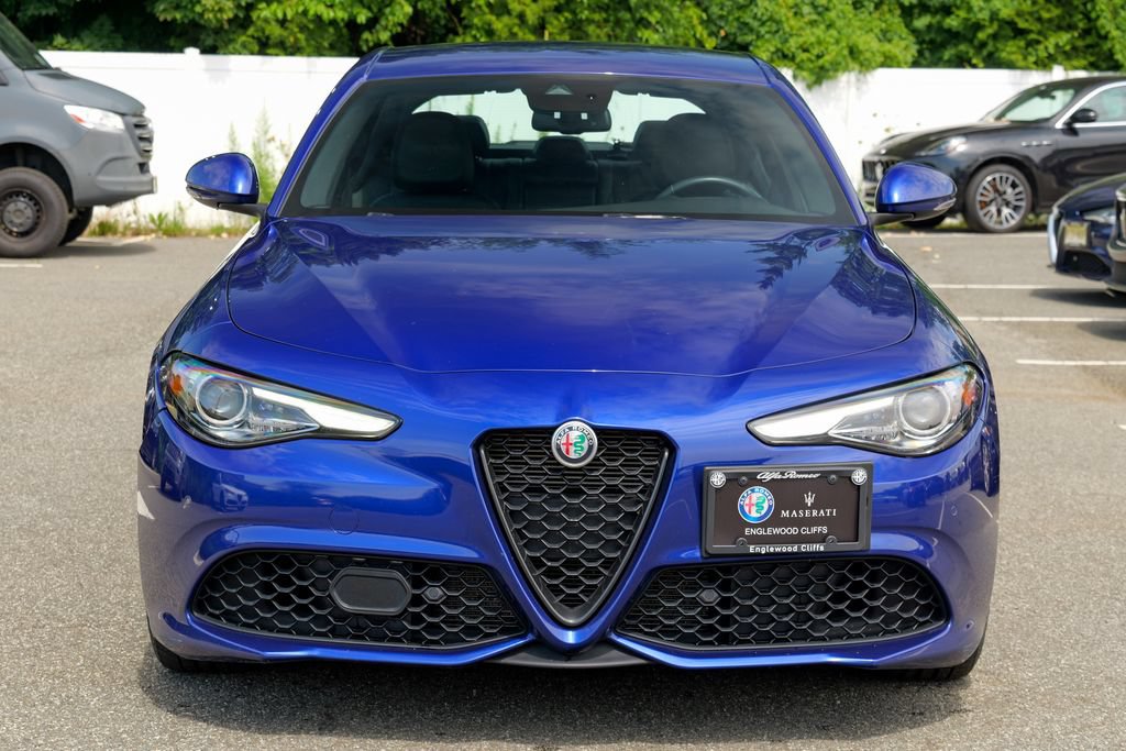 Used 2023 Alfa Romeo Giulia Sprint AWD/4WD image 2