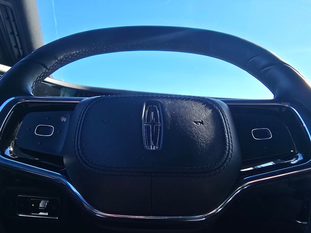 Used 2024 Lincoln Nautilus Reserve w/ Equipment Group 203A image 28