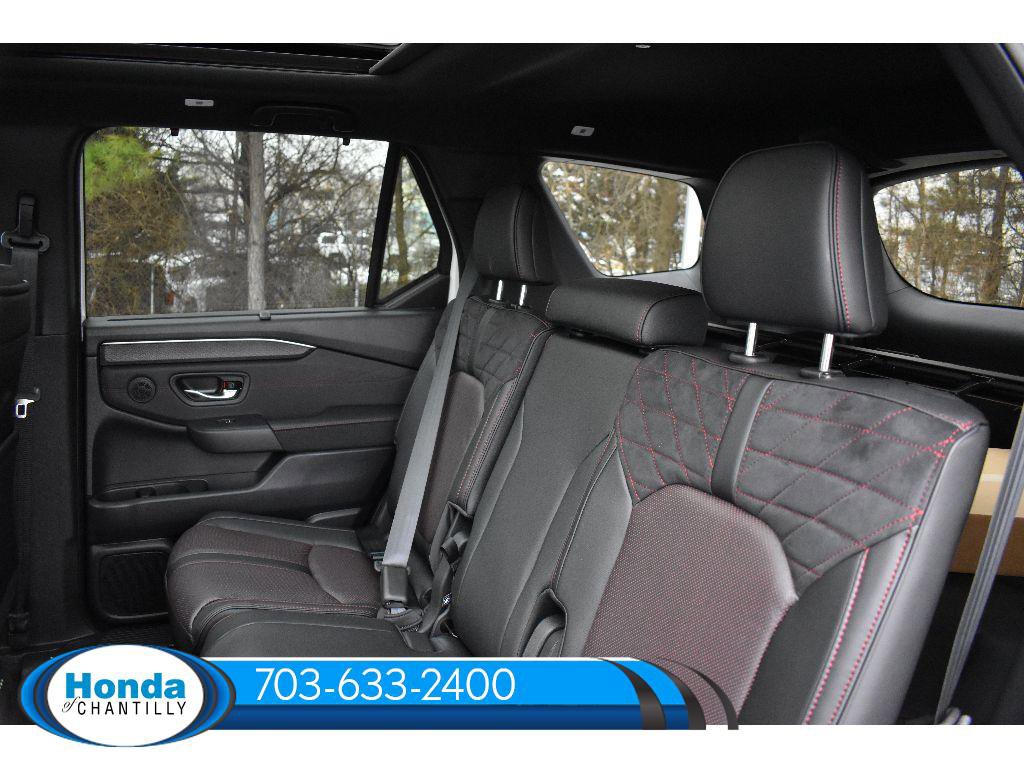 New 2026 Honda Pilot Black Edition image 31