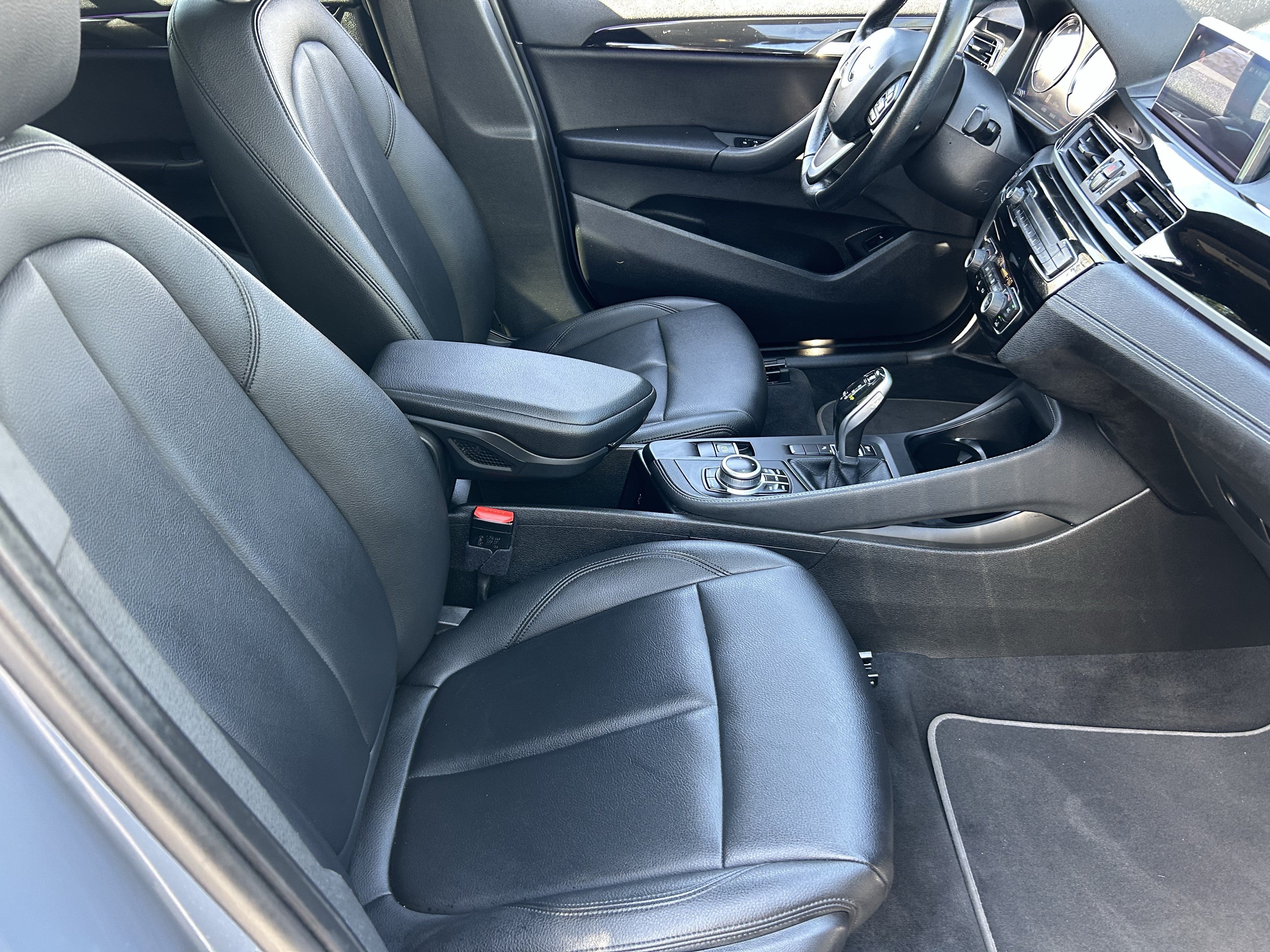 Used 2021 BMW X1 sDrive28i w/ Convenience Package FWD image 9