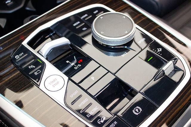 Used 2025 BMW X5 xDrive50e image 34