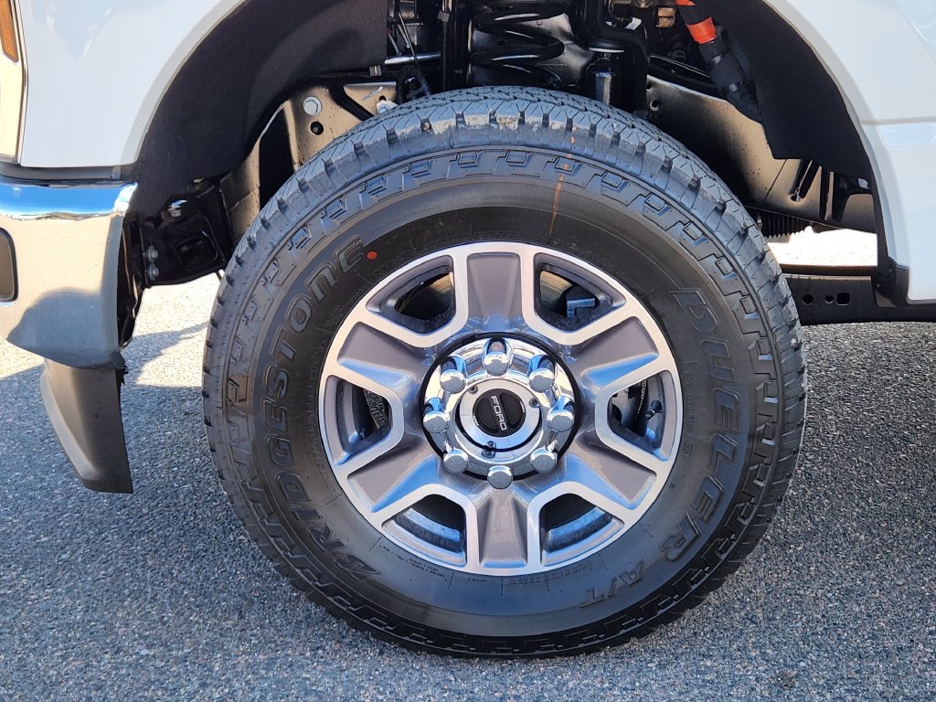 New 2026 Ford F350 Lariat w/ FX4 Off-Road Package AWD/4WD image 8