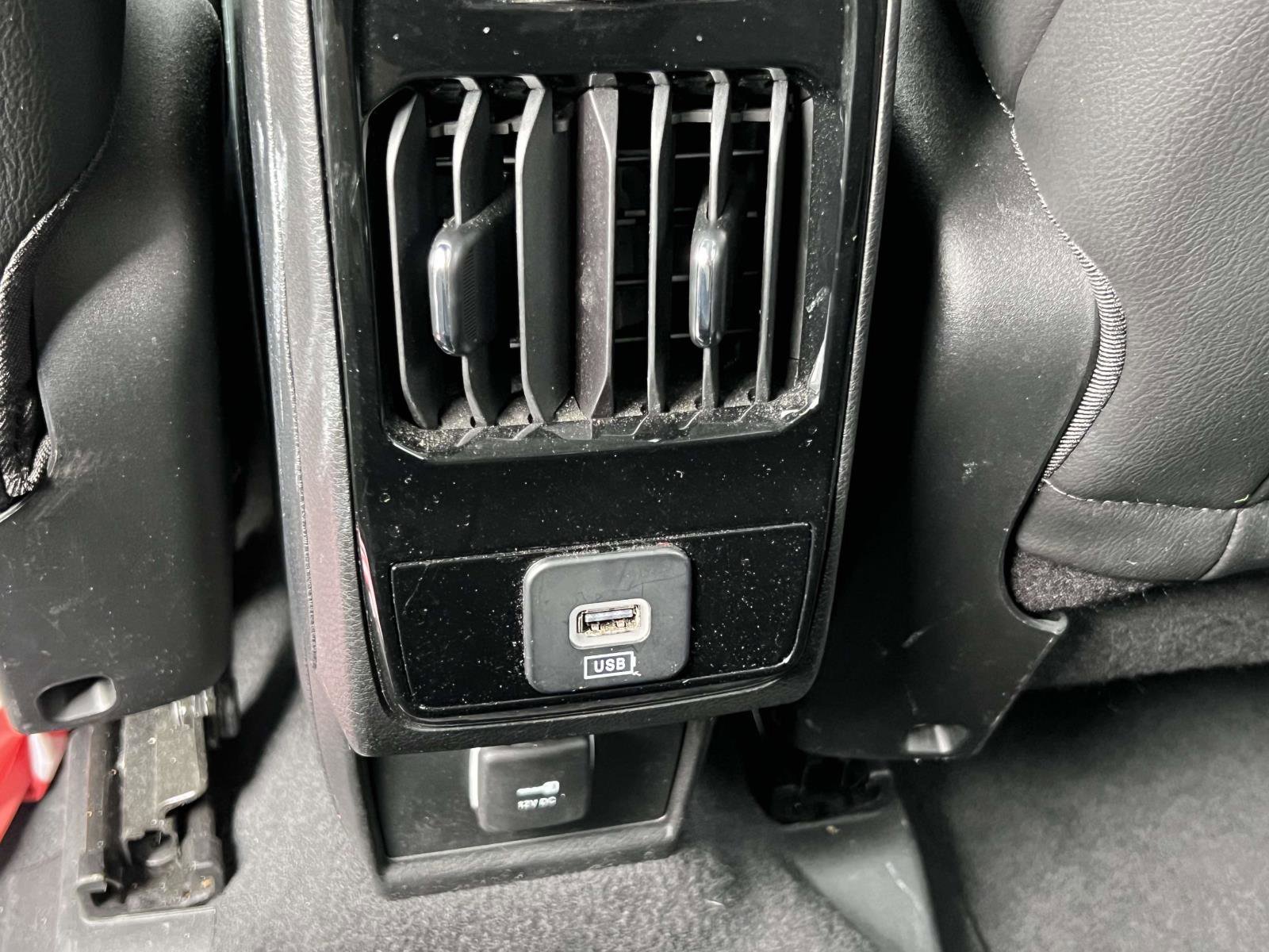 Used 2022 Jeep Compass Limited image 32