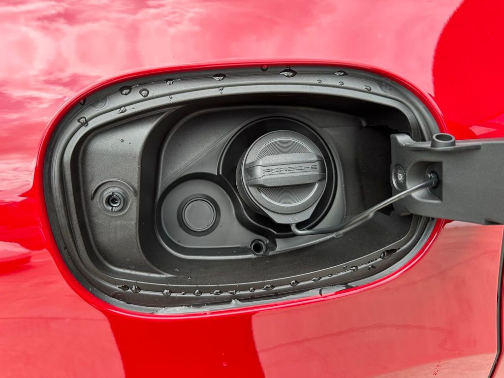 Used 2025 Porsche Cayenne E-Hybrid image 39