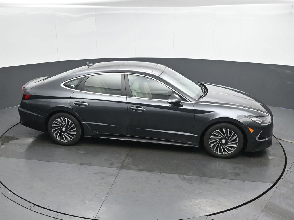 Certified 2023 Hyundai Sonata Limited w/ Cargo Package image 31
