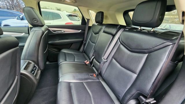 Used 2017 Cadillac XT5 Luxury w/ Driver Awareness Package AWD/4WD image 30