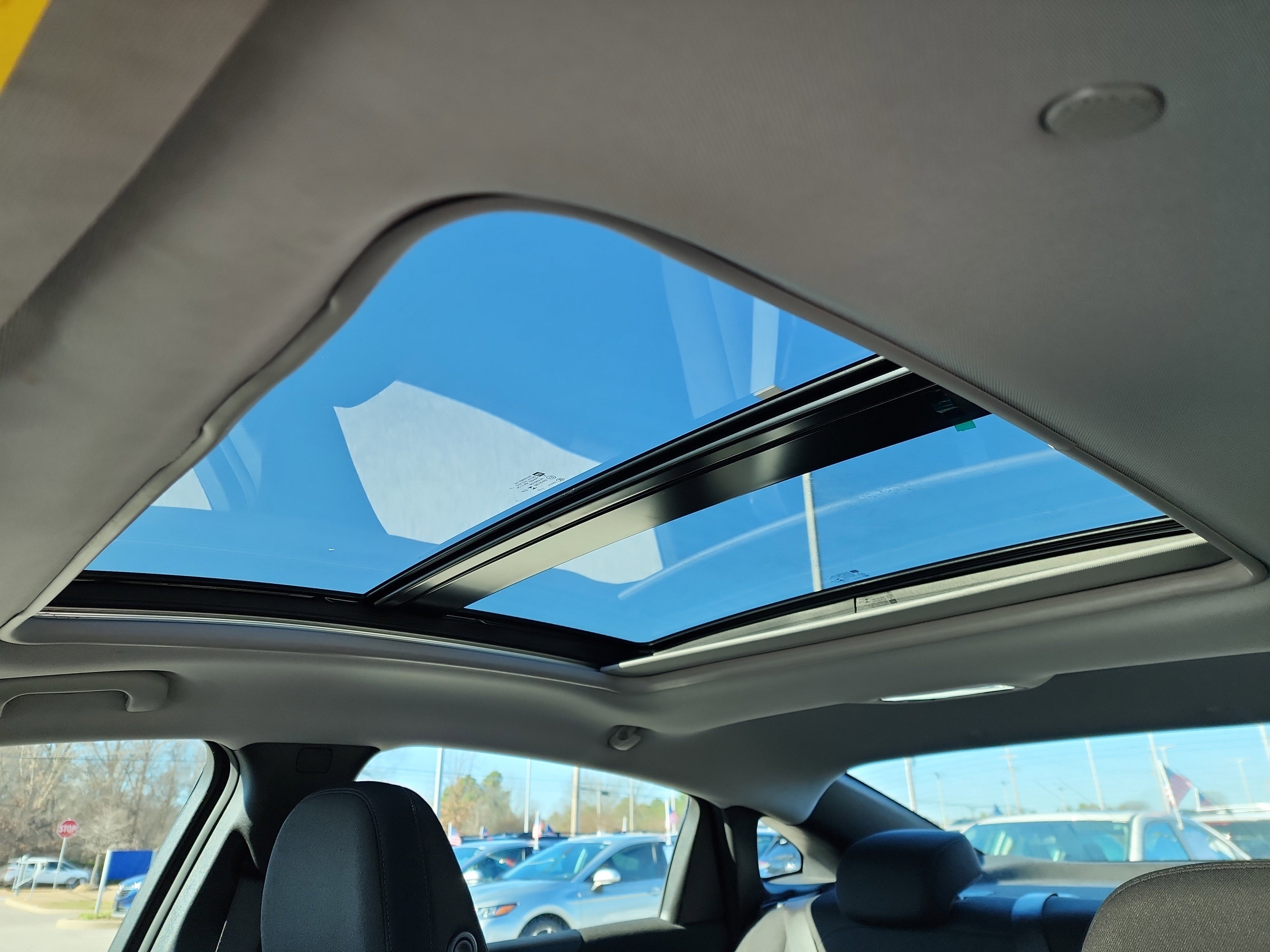 Used 2023 Chevrolet Malibu LT image 26