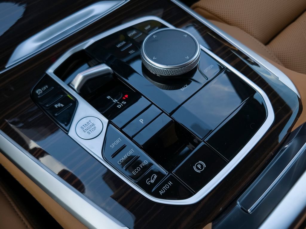 New 2026 BMW X5 xDrive40i w/ M Sport Package image 9