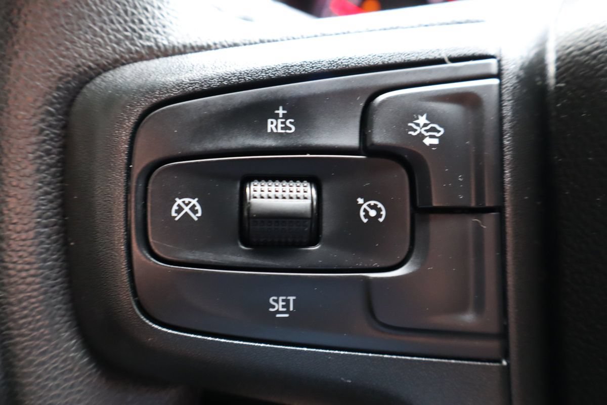 Used 2022 Chevrolet Silverado 1500 Custom AWD/4WD image 29