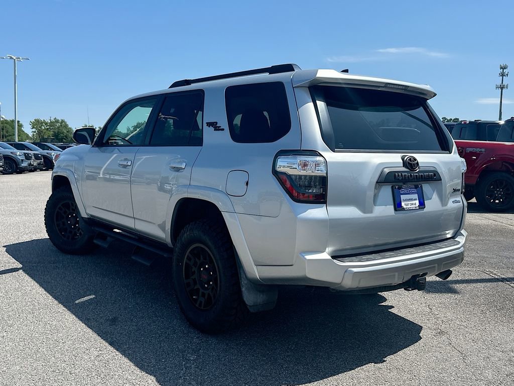 Used 2021 Toyota 4Runner TRD Off-Road AWD/4WD image 6