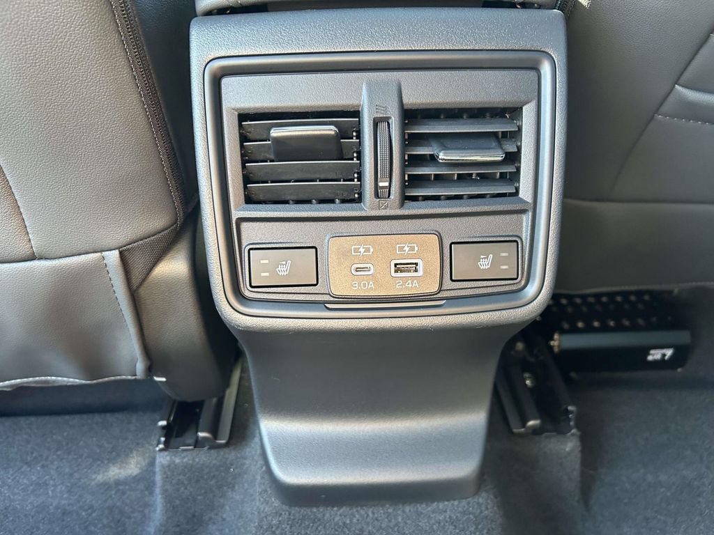 Certified 2026 Subaru Outback Touring XT AWD/4WD image 11