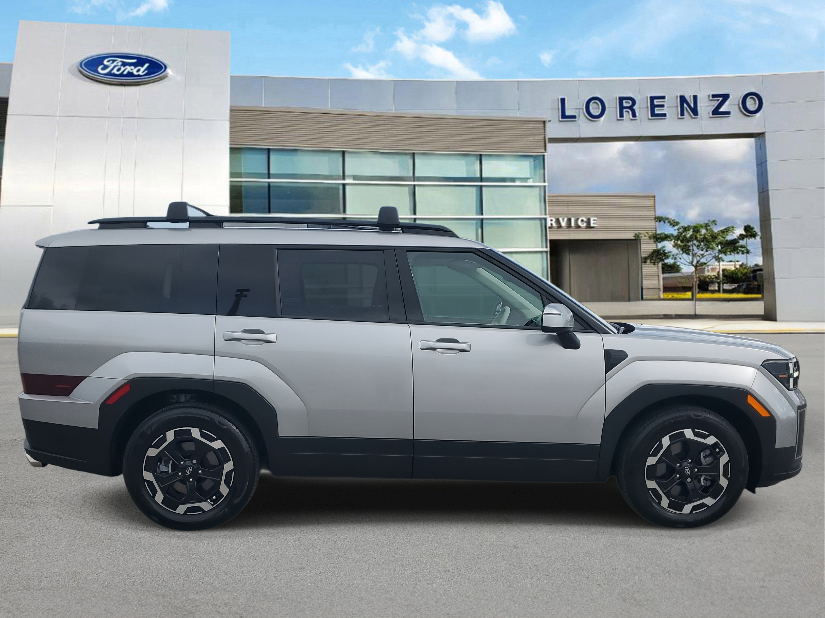 Used 2025 Hyundai Santa Fe SEL image 4