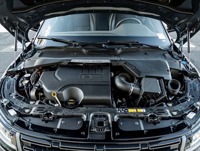 Used 2025 Land Rover Range Rover Evoque S image 31