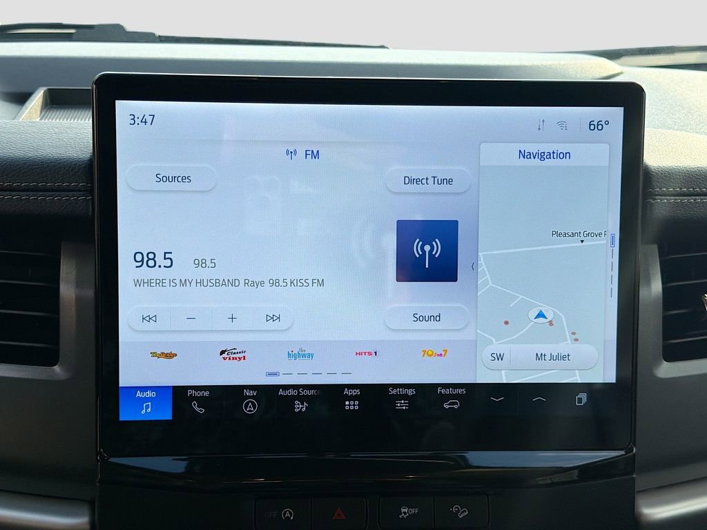 Used 2024 Ford Expedition XLT image 33