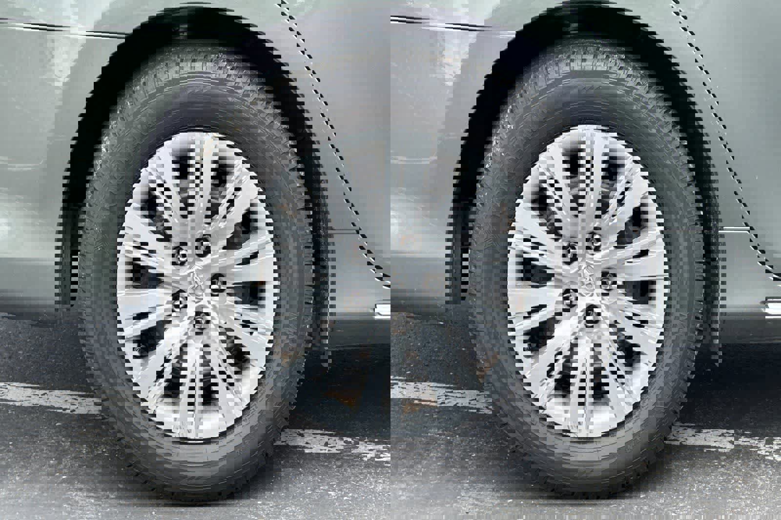 Used 2012 Toyota Camry LE FWD image 28