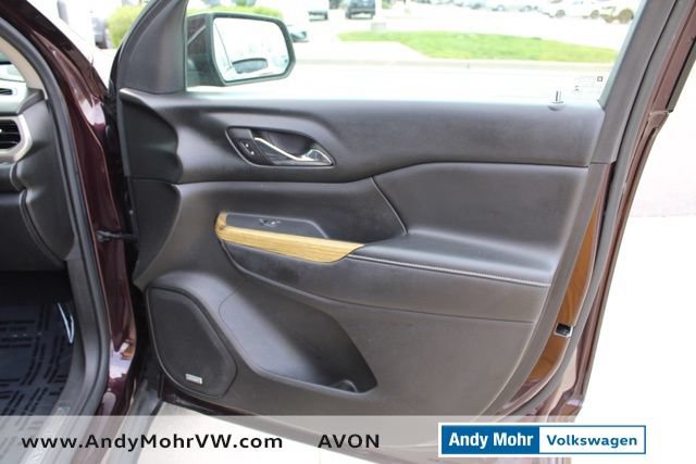 Used 2017 GMC Acadia Denali AWD/4WD image 19