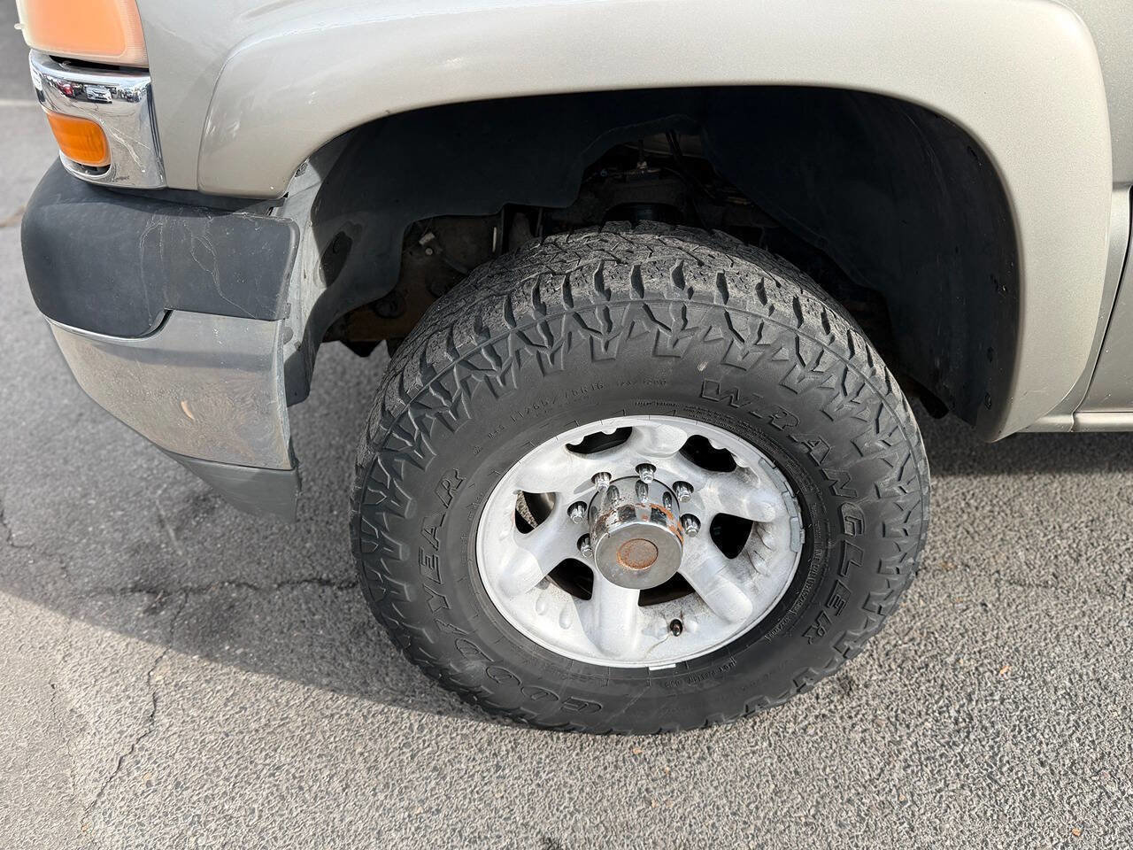 Used 2001 GMC Sierra 2500 SLE w/ Off-Road Skid Plate Pkg image 49