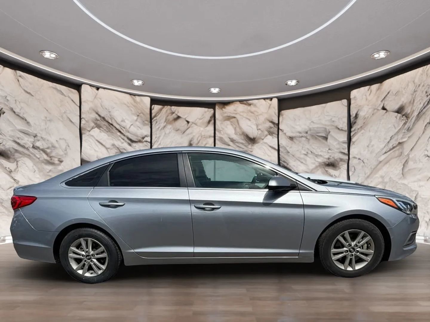 Used 2017 Hyundai Sonata ECO image 4