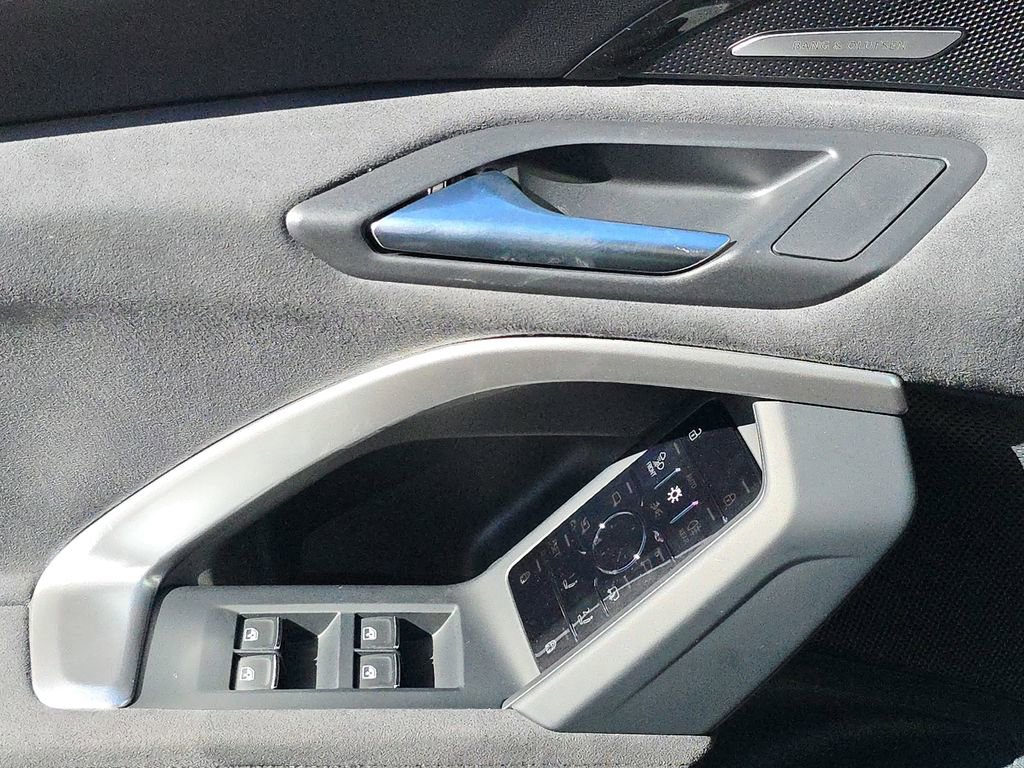 New 2025 Audi SQ5 Premium Plus image 19