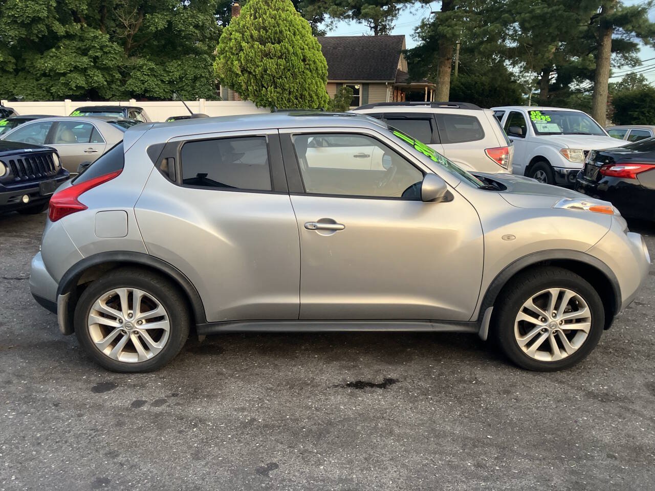 Used 2011 Nissan Juke SV AWD/4WD image 6
