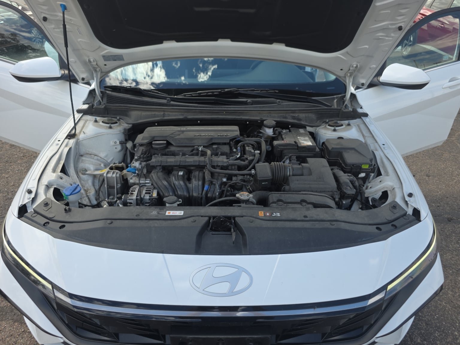 Used 2025 Hyundai Elantra SEL FWD image 20