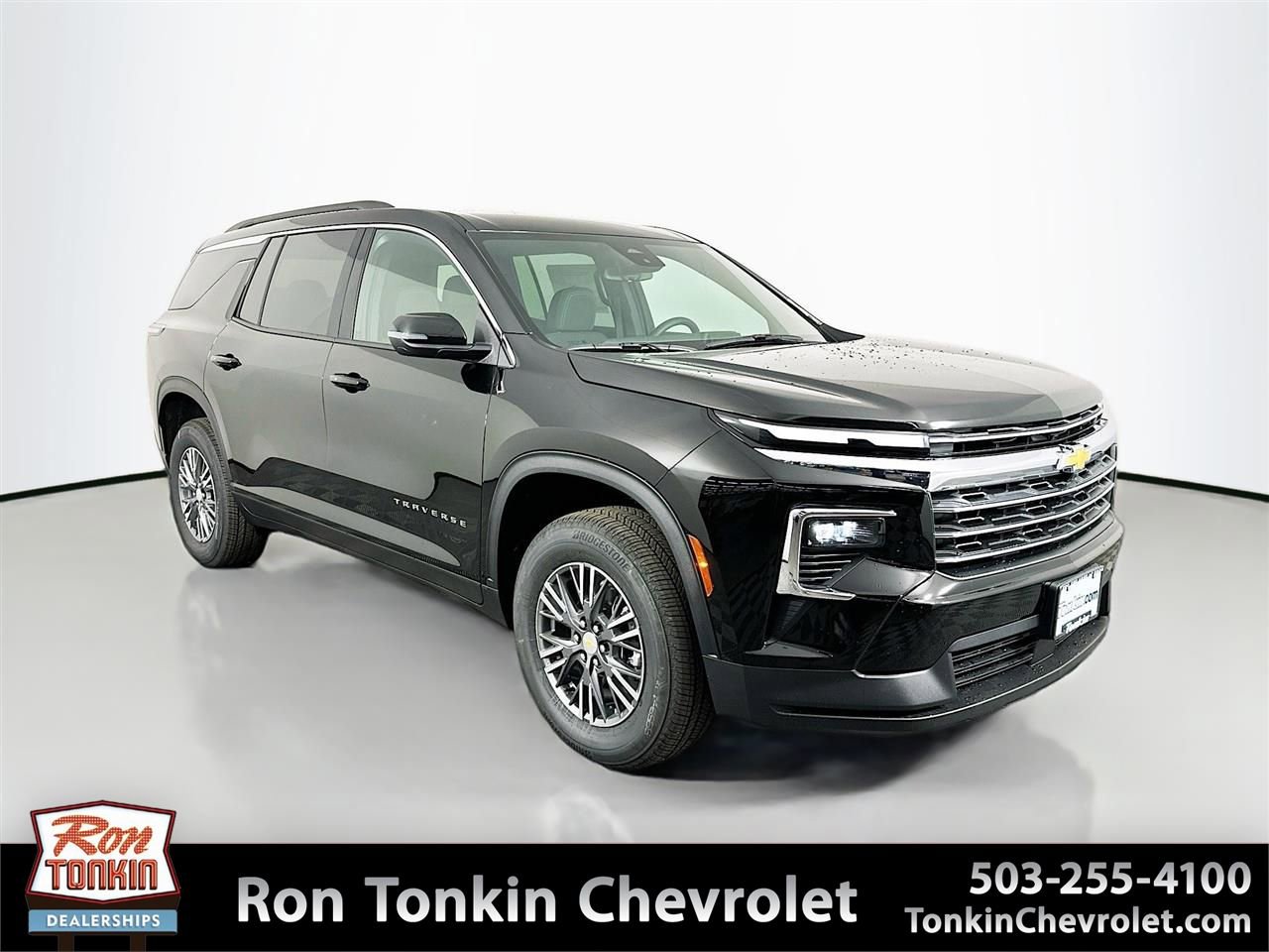 New 2026 Chevrolet Traverse LT image 1