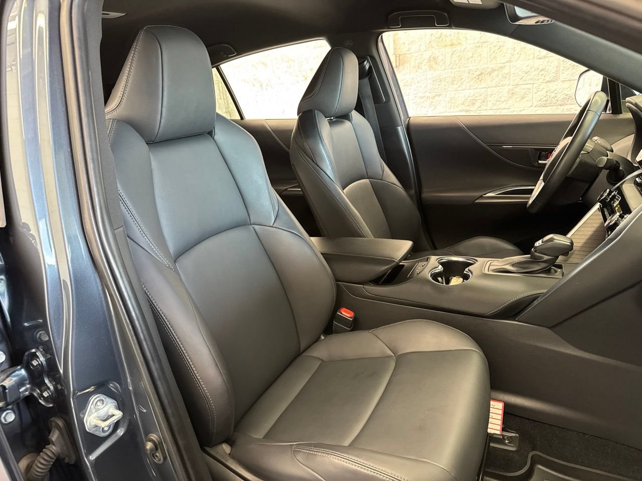 Used 2022 Toyota Venza XLE AWD/4WD image 50