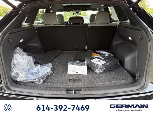 New 2026 Volkswagen Atlas Cross Sport SEL R-Line AWD/4WD image 10