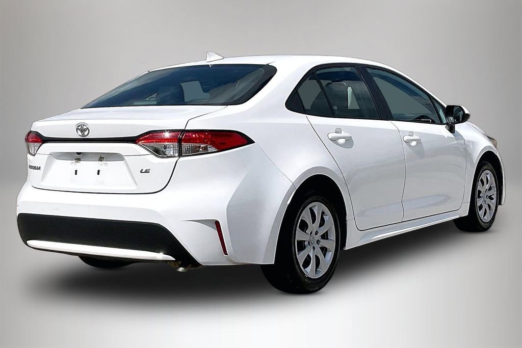 Used 2022 Toyota Corolla LE FWD image 5
