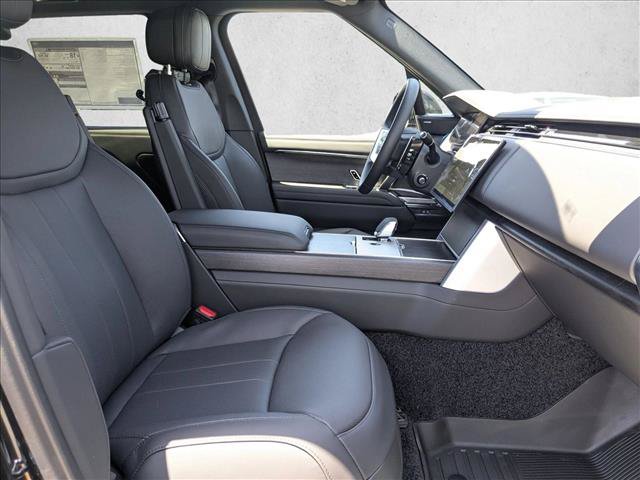 New 2026 Land Rover Range Rover Long Wheelbase SE AWD/4WD image 17