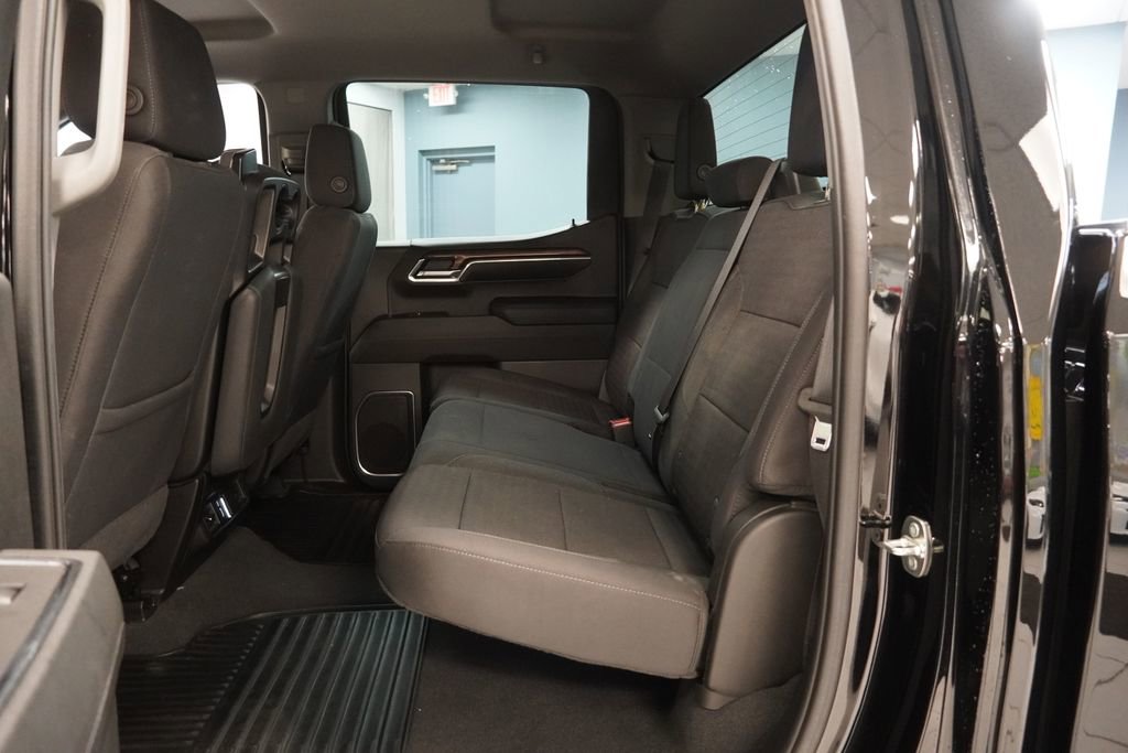 Used 2023 Chevrolet Silverado 1500 LT AWD/4WD image 24