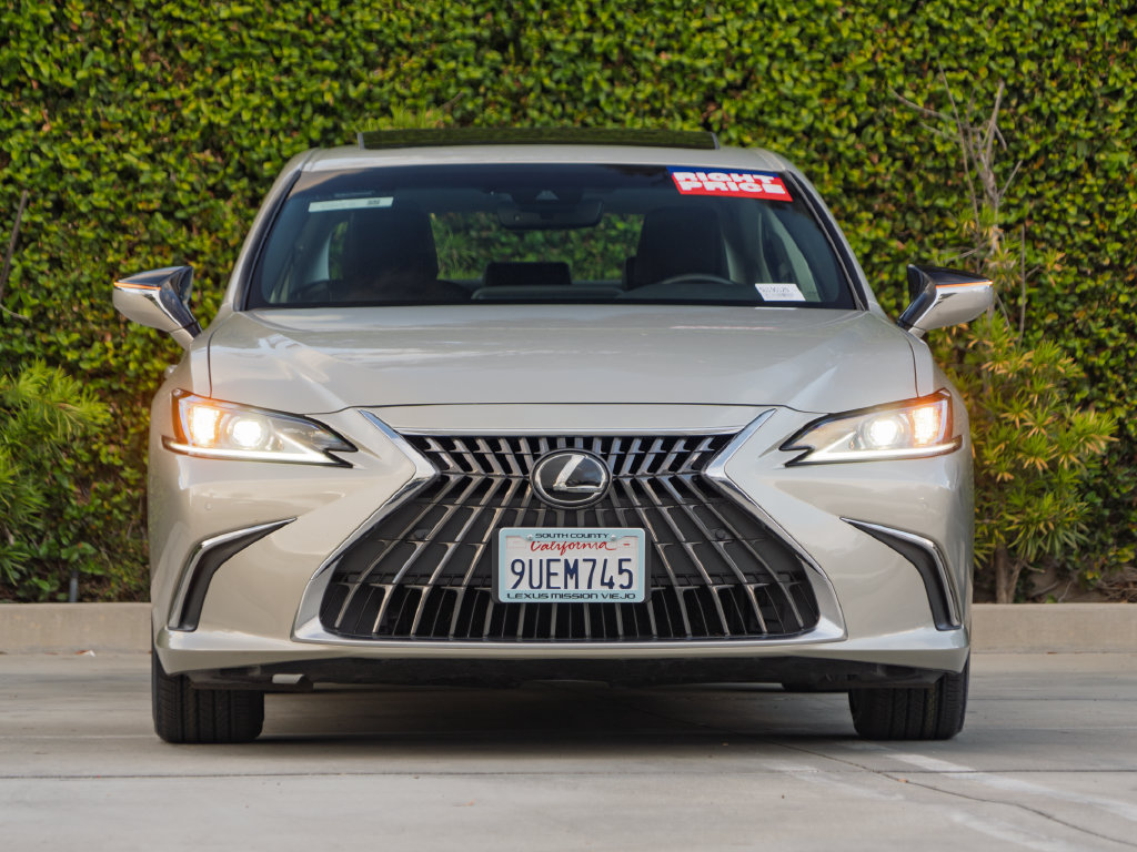 Certified 2025 Lexus ES 350 w/ Premium Package FWD image 5