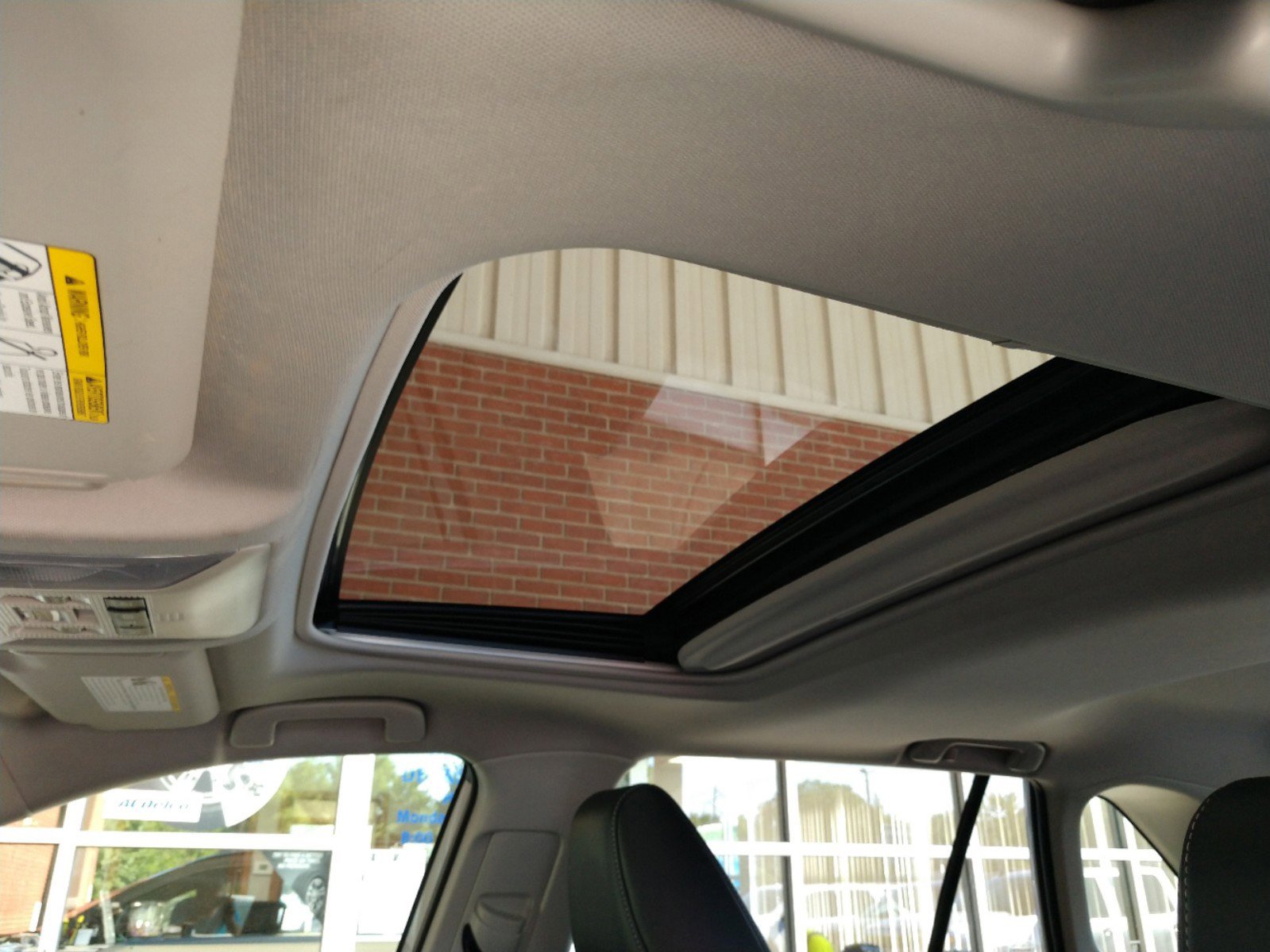 Used 2019 Toyota RAV4 Limited image 14