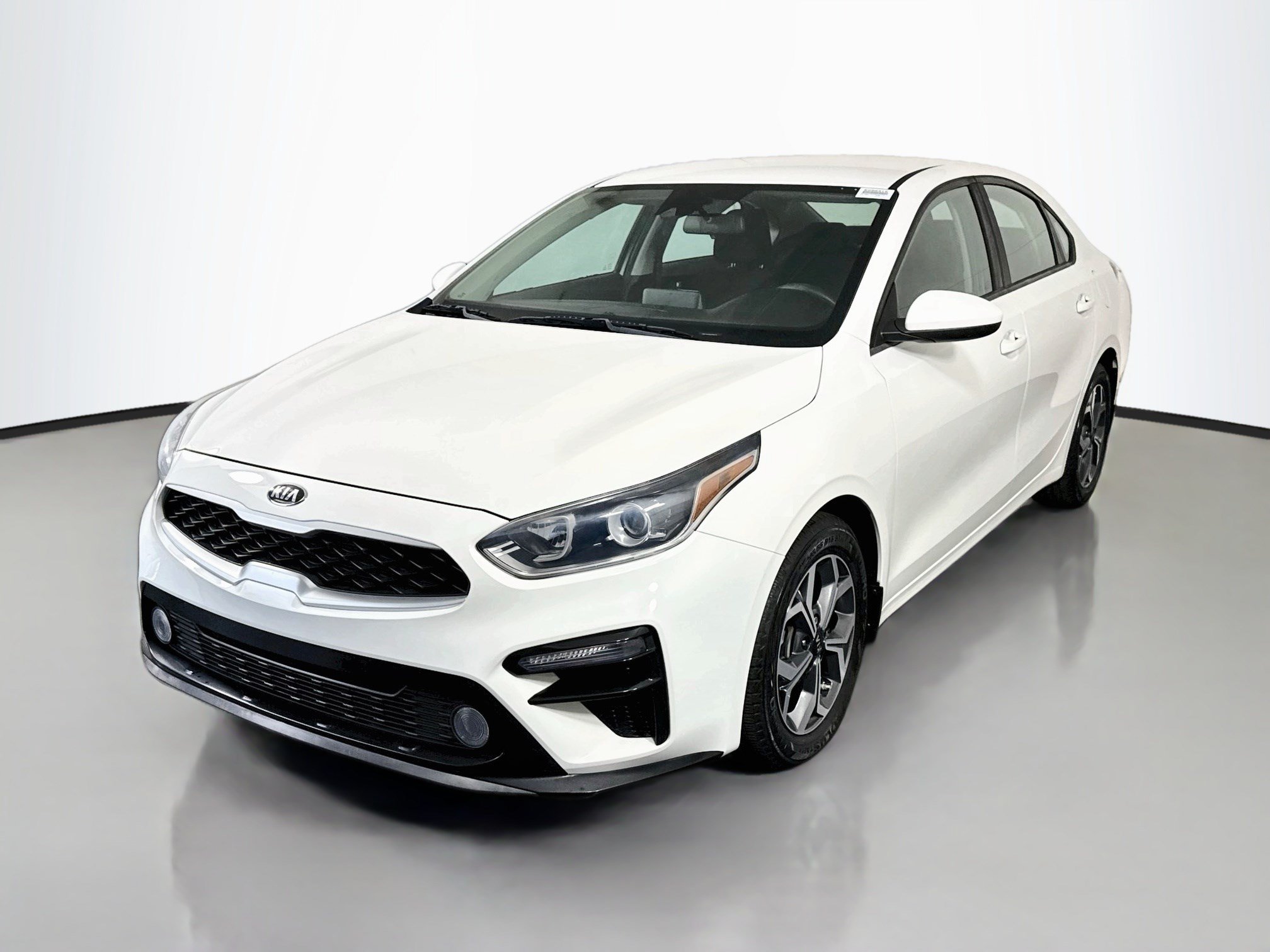 Used 2019 Kia Forte LXS FWD image 4