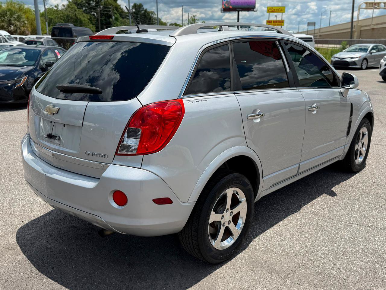 Used 2013 Chevrolet Captiva Sport LT FWD image 7