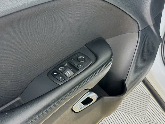 Used 2022 Dodge Challenger SXT image 17